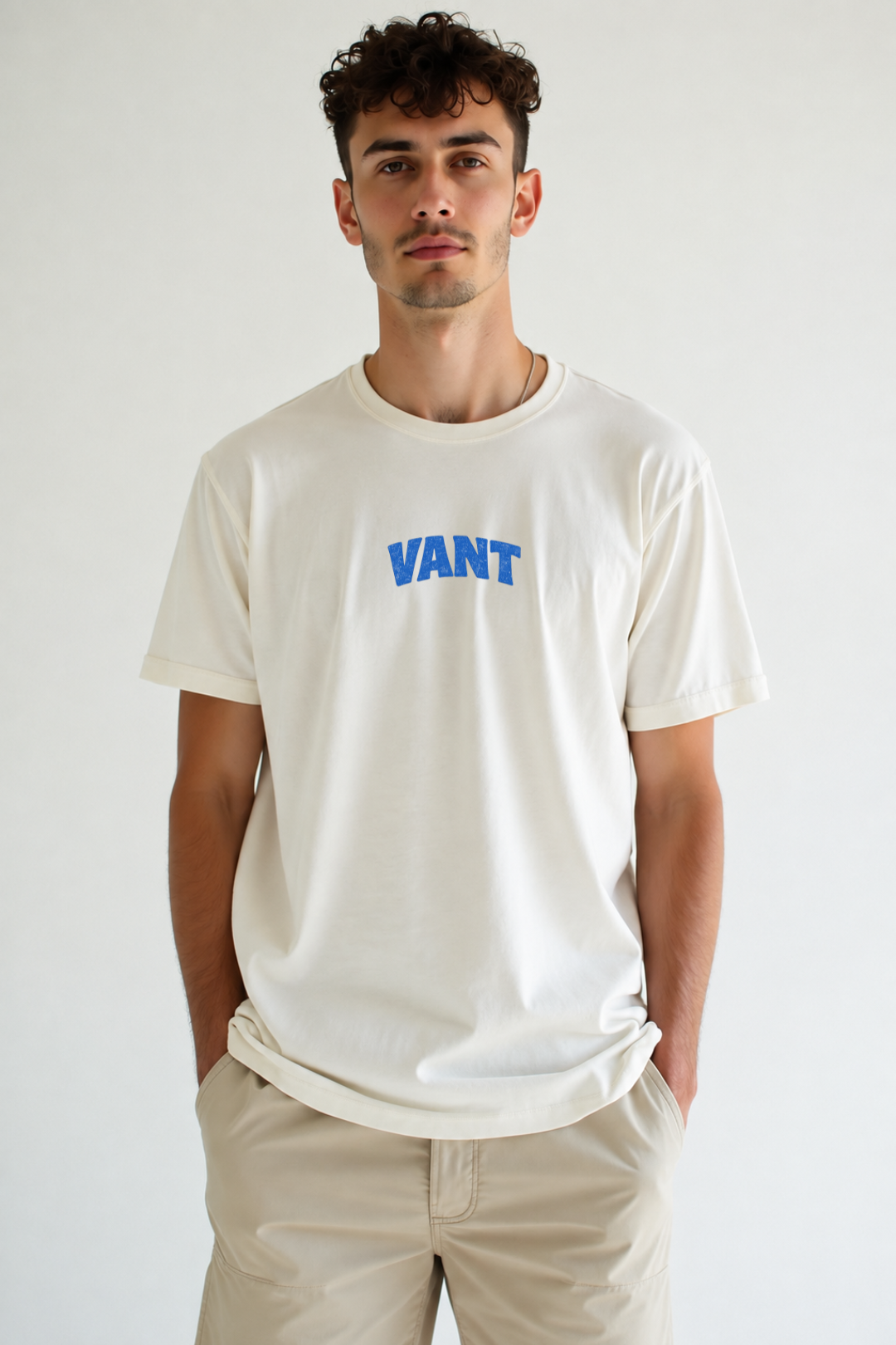 Camisa Básica Everybody Hates a Moonballer