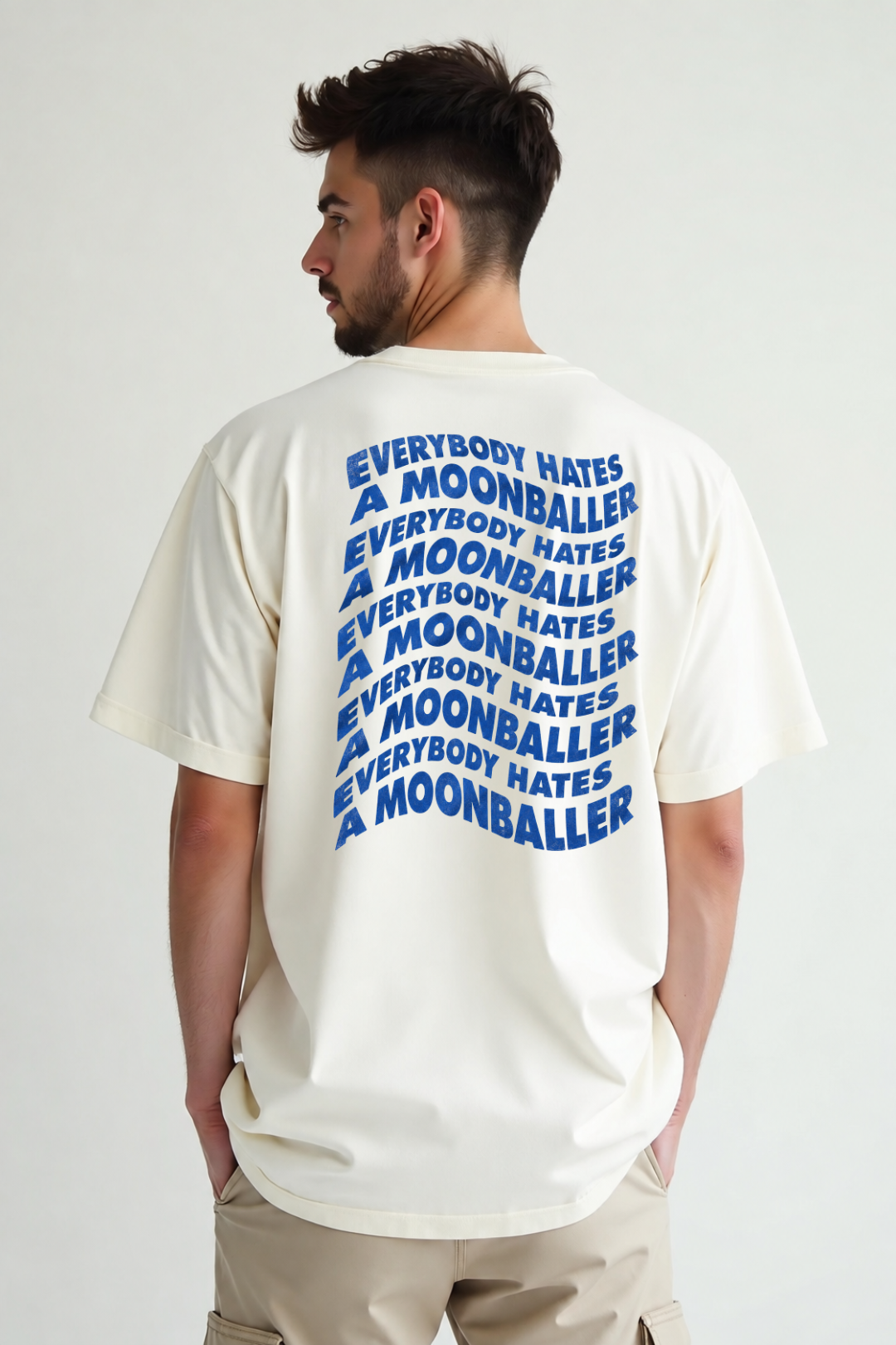 Camisa Oversized Everybody Hates a Moonballer